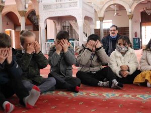 Cami Çocuk Sesleri İle Şenlendi