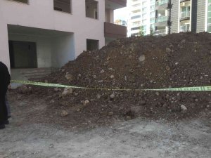 Hırsız Olduğu Öne Sürülen Şahıs İnşaattan Düştü