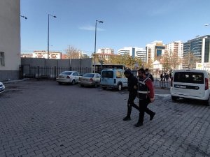 Kayseri’de İletişim Kablolarını Çalan 2 Şahıs Yakalandı