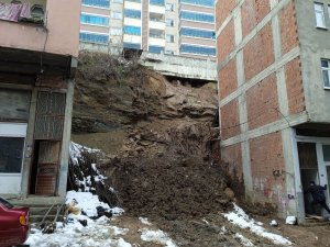 Ordu’da Heyelan Bir Evde Hasara Neden Oldu