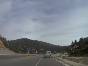 Hatalı Sollama Yapan Araç, Gezici Jandarma Aracına Yakalandı