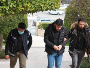 Marmaris’te Midibüsten 35 Düzensiz Göçmen Çıktı