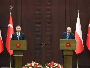 Cumhurbaşkanı Erdoğan: "Savaşın Sona Erdirilmesi İçin Diplomatik Çabalar Hızlanmalı"