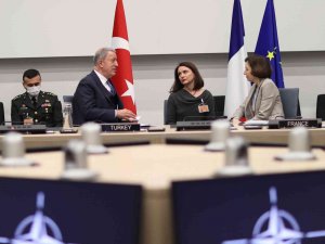 Bakan Akar, Fransa Savunma Bakanı Parly İle Görüştü
