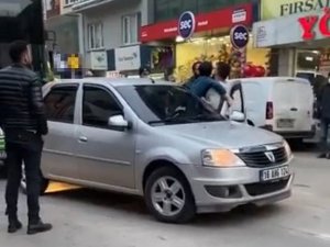 Bursa’da Yol Verme Kavgası Kamerada