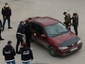Aksaray’da Kom, Nsm Ve Asayiş Ekipleri Okul Önlerinde Kuş Uçurmuyor