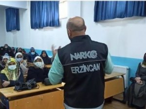 "En İ̇yi Narkotik Polisi: Anne" Projesi Erzincan’da Faaliyetlere Devam Ediyor