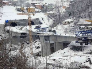 Yeni Zigana Tüneli İnşaatında Kara Kışa Rağmen Çalışmalar Tüm Hızı İle Devam Ediyor