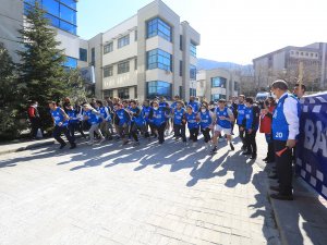 Tıp Koşusunda Dereceye Girenler Ödüllendirildi