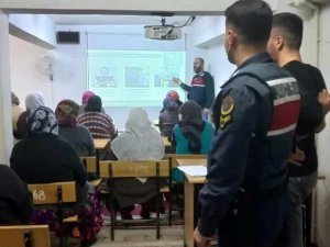 Çavdarhisar’da "En İ̇yi Narkotik Polisi Anne" Semineri