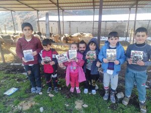 Batman’da Çocuklara Çanakkale Ruhunu Anlatan Kitaplar Dağıtıldı