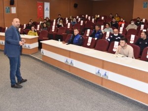 Kartepe Belediyesi Personellerine Eğitim Verildi
