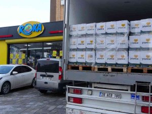 Türkiye’de Gündem Olan Market Sahibinin Sıvı Yağ Yüklü Tırları Van’a Geldi