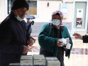 Altınordu’da Kandil Simidi İkramı