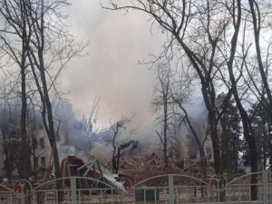 Ukraynalı Milletvekili Gurin: “Mariupol Tiyatrosuna Sığınanlar Göçük Altından Sağ Çıkıyor"