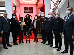 Havai Fişek Kazasında Şehit Olan Astsubay İçin Okulda ‘Şehit Köşesi’ Açıldı