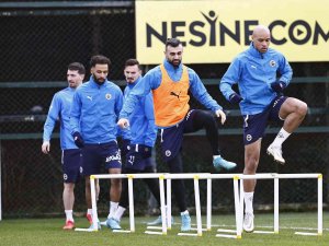 Fenerbahçe’de Konyaspor Maçı Hazırlıkları Sürüyor