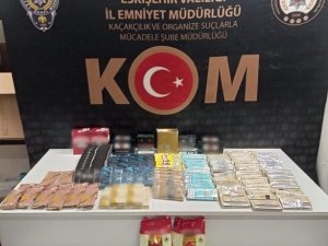 Aranan Araçta Çok Sayıda Tütün Ürünü Ele Geçirildi