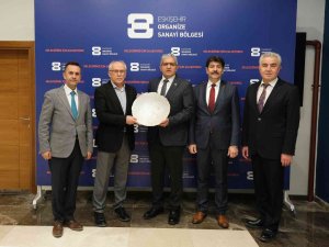 Başkan Küpeli Ziyaretçilerini Ağırladı