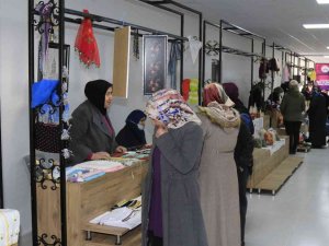 Elazığ’da ‘Hayme Ana Kadınlar Semt Pazarı’ Hizmete Girdi