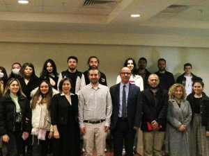 İ̇şadamları Deneyimlerini Üniversiteli Gençlerle Paylaşıyor