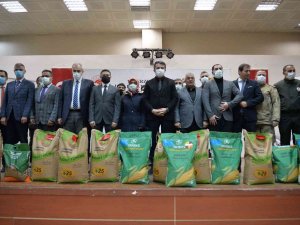 Erzurum’da Çiftçilere Tohum Desteği