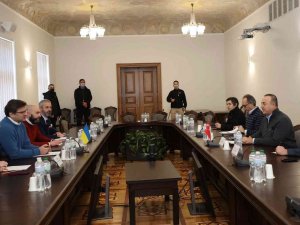 Dışişleri Bakanı Çavuşoğlu, Ukrayna Dışişleri Bakanı Kuleba İle Görüştü