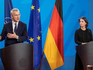Stoltenberg: "Almanya, Ukrayna’ya Askeri Teçhizat, Mali Ve İnsani Yardımda Kilit Rol Oynuyor”