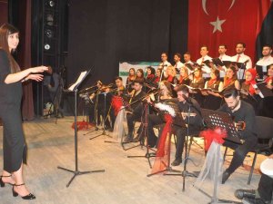 Farklı Meslek Gruplarından Oluşan Korodan Müzik Ziyafeti