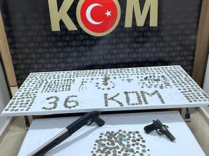 Kars’ta Polis Tarihi Eserler Ele Geçirdi
