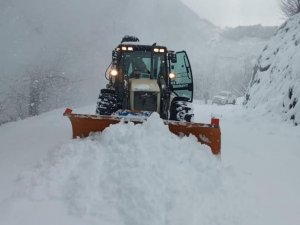 Düzce’de 64 Köy Yolu Kar Nedeniyle Ulaşıma Kapandı