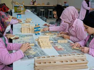 Ahşap Hediyelik Eşya Atölyesinde Yeni Dönem Başladı