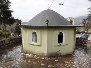 Türbeye 40 Gün Arayla İkinci Kez Zarar Verdiler