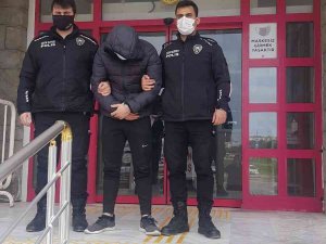 Didim’de Tekne Motoru Hırsızları Tutuklandı
