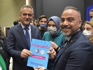 “Mesleki Eğitimde Kolektif Etki Çalıştayı”nın Raporu Bakan Özer’e Sunuldu