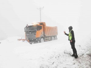 Samsun’da Karla Mücadele: 109 Mahalleden 70’i Açıldı