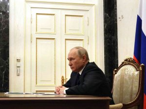 Putin: "Kiev, Mümkün Olan Her Şekilde Müzakere Sürecini Geciktirmeye Çalışıyor"