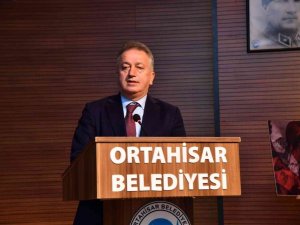 Prof. Dr. Hikmet Öksüz: “Çanakkale’de Maddiyat Değil, Maneviyat Kazandı”