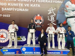 Düzce Üniversitesi’nin Şampiyonları Madalyaya Doymuyor