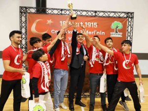 Şanlı Zaferin Yıldönümünde Ay Yıldızlı Çoşku