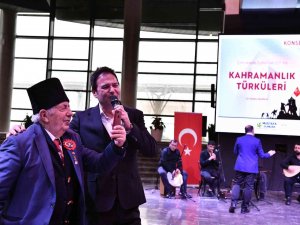Kahramanlık Türküleri Coşturdu