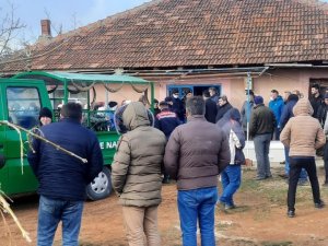 Karı Koca Evde Asılı Halde Bulundu