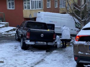 Sultangazi’de Yaşanan Silahlı Çatışmada Mermiler Bir Eve İsabet Etti