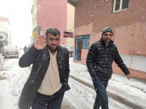 Ardahan’da Kar Yağışı Nedeniyle 106 Köy Yolu Ulaşıma Kapandı