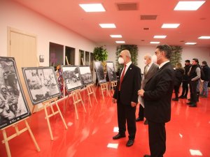 Kampüste 18 Mart Sergisi