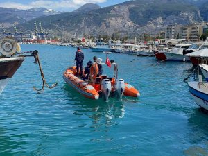 İ̇skenderun’da Yaralı Halde Bulunan Deniz Kaplumbağası Tedaviye Alındı