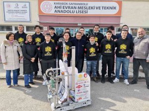 Robot Takımı “Safrantech" First Bosphorus Regional Turnuvasına Katıldı