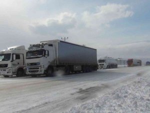 Kars’ta 382 Köyün 173’ünün Yolu Ulaşıma Kapalı