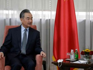 Çin Dışişleri Bakanı Wang Yi: “Çin, Ukrayna Krizinde Tarihin Doğru Tarafında Yer Alıyor”