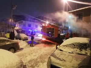 Sultangazi’de Bir Anda Alev Alan Otomobil Küle Döndü